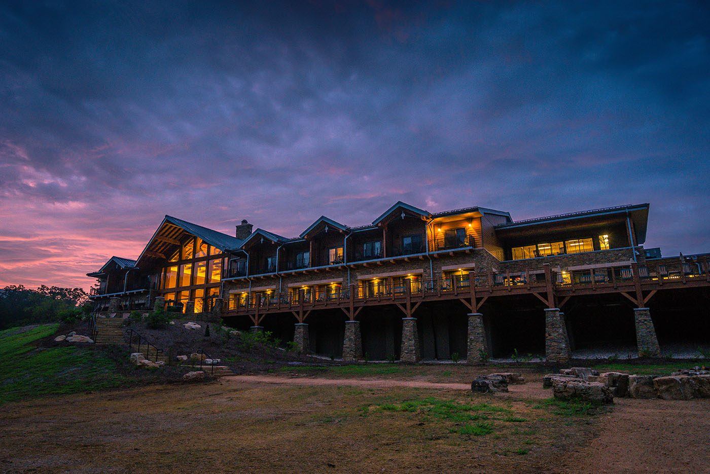 echo bluff lodge-sunset